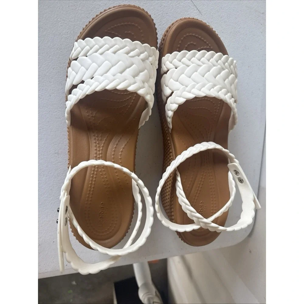 Crocs Sandals Wedge Heel Strappy Braided Women's Size 11  Beige Woven Platform